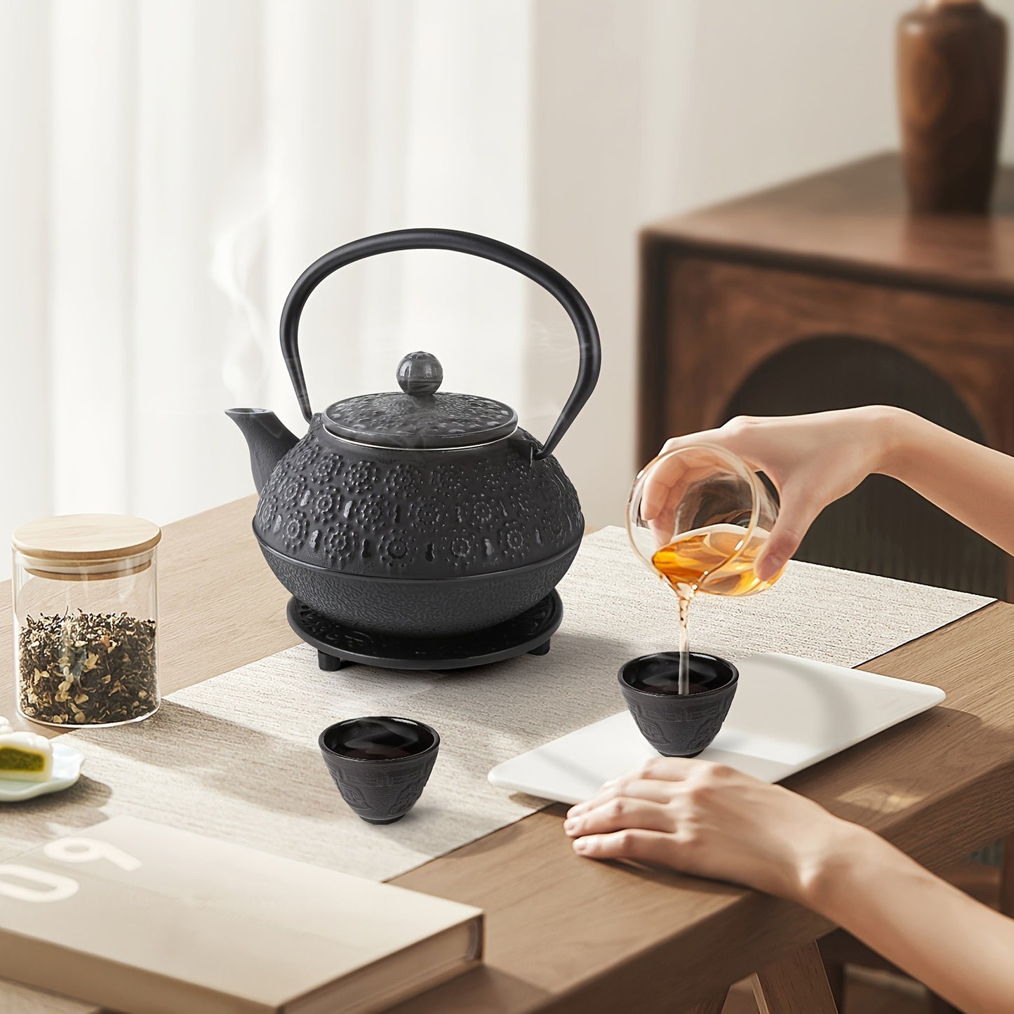 6-Piece Black Japanese Cast Iron Teapot Set (30 Oz/ 900 Ml) With 4 Tea Cups (2 Oz Each), Leaf Tea Infuser, And Trivet