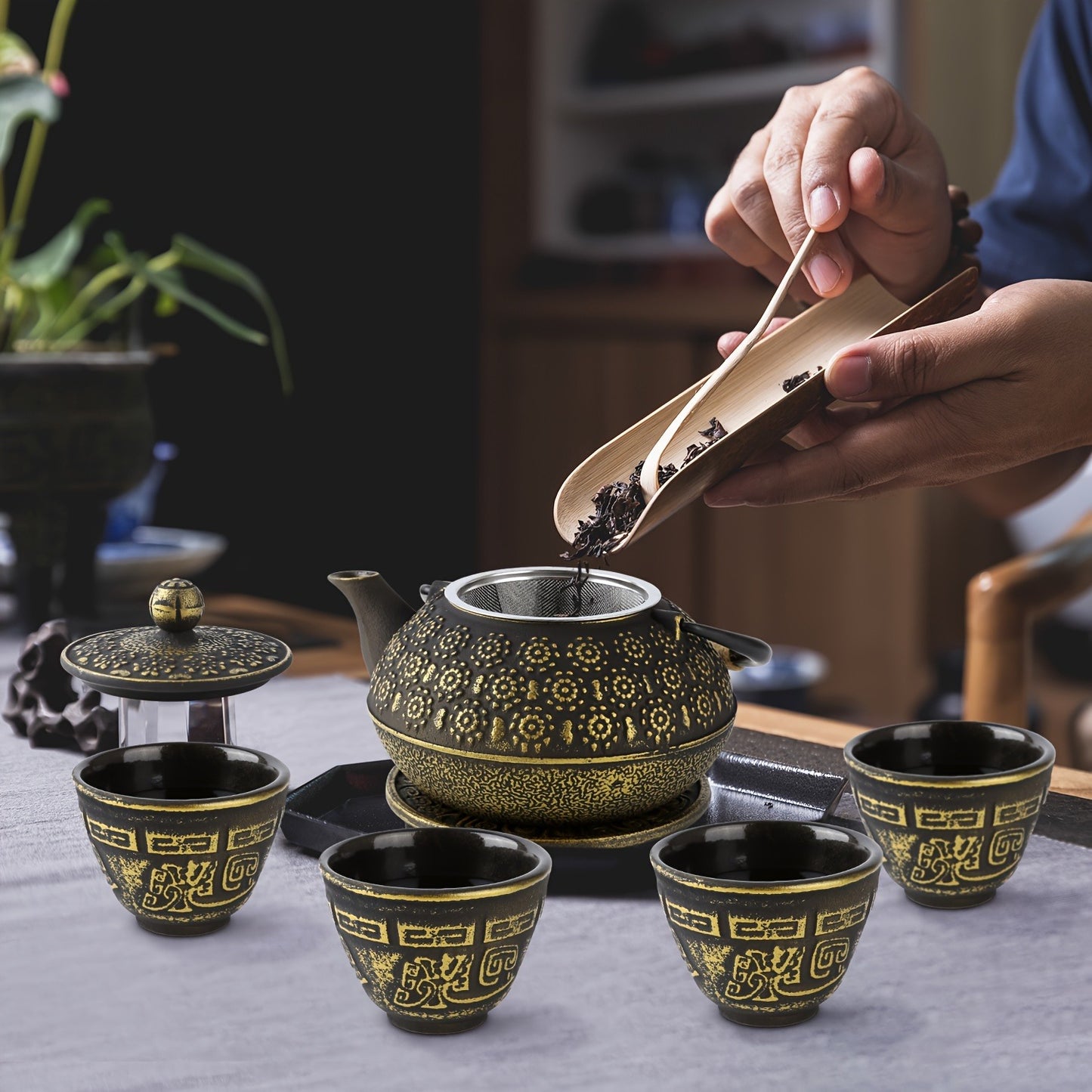 Golden Japanese Cast Iron Teapot Set - 6 Pieces (30 Oz/900 Ml) With 4 Tea Cups (2 Oz Each), Leaf Infuser, And Trivet